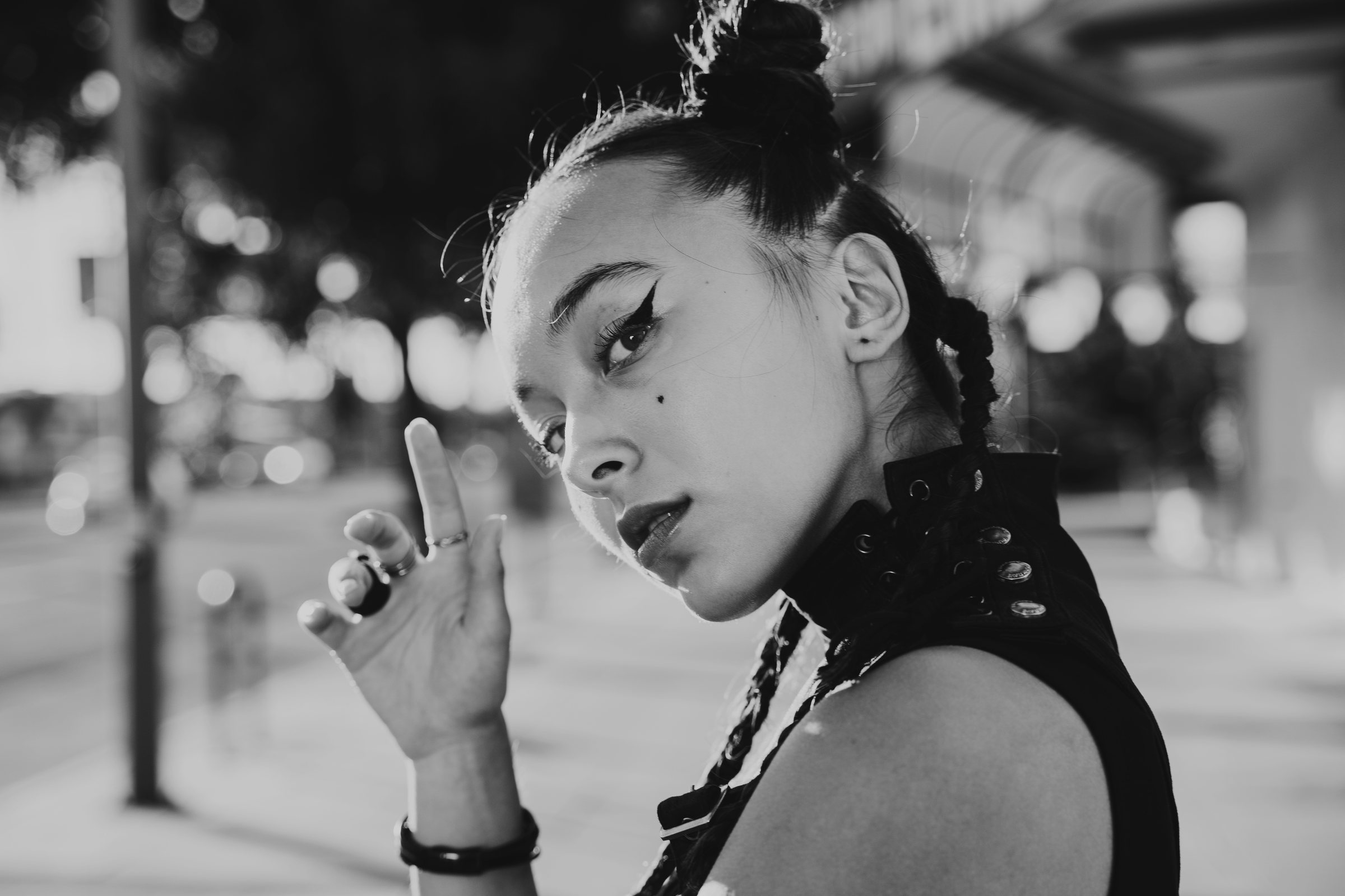 Night Gesture